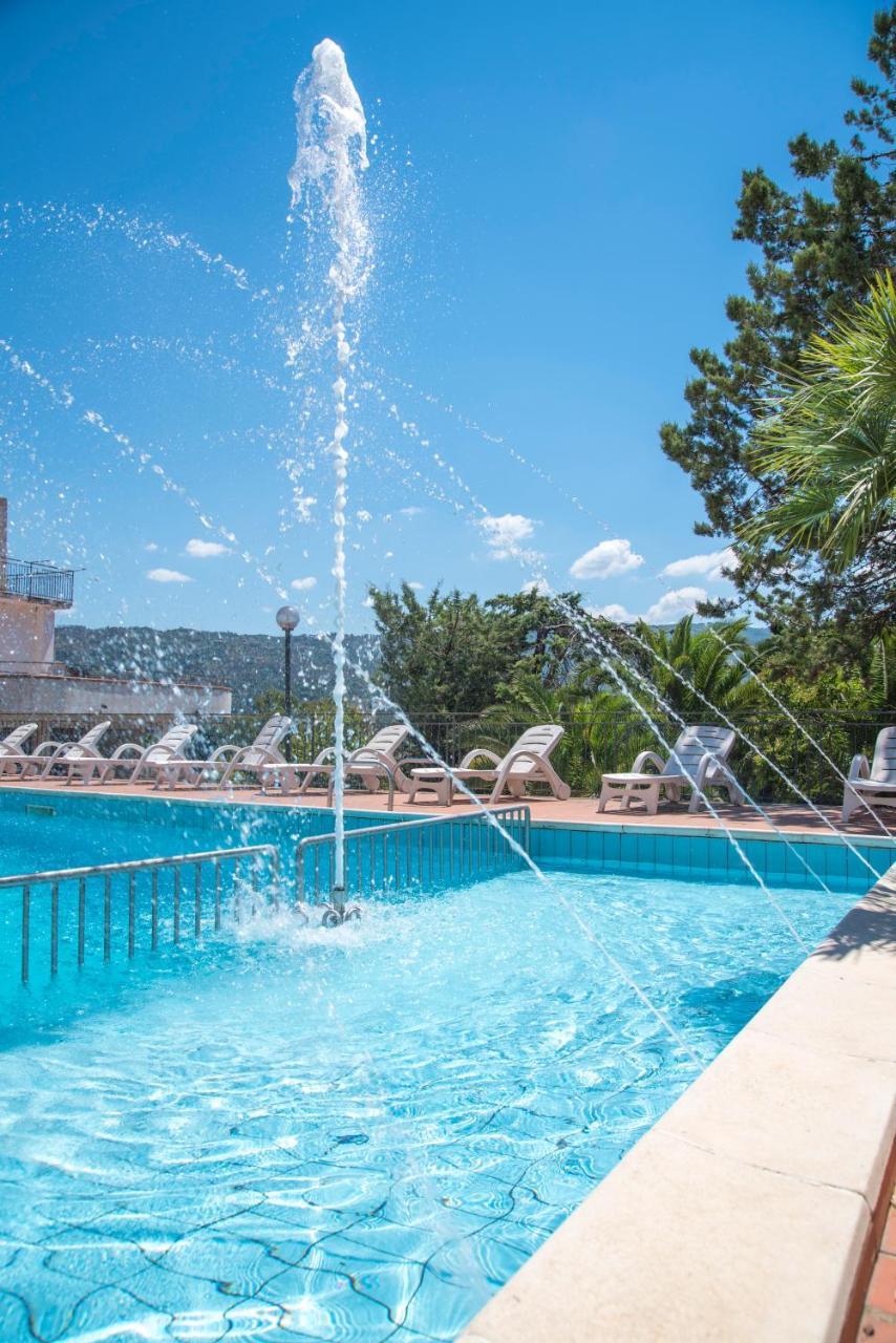 Hotel Eden แปร์ดิฟูโม ภายนอก รูปภาพ